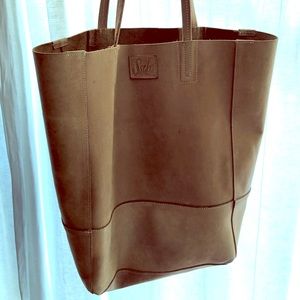 Sseko oiled Carmel leather bucket bag used